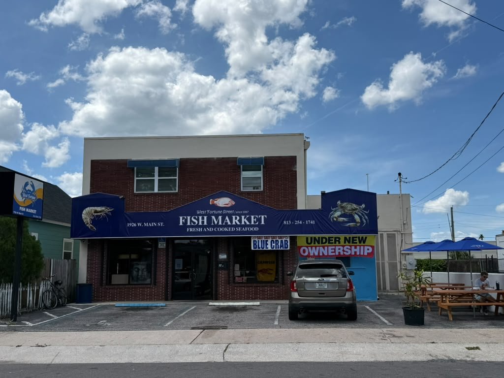 Fresh Local Seafood Market in Tampa | West Fortune Fish Market